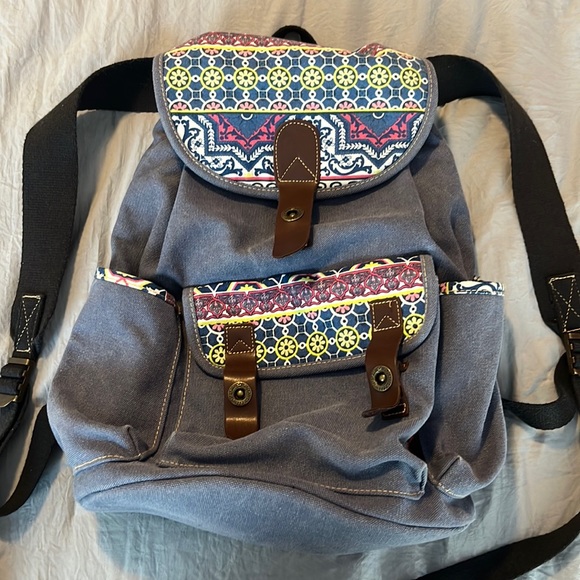 girl’s backpack - Picture 1 of 1